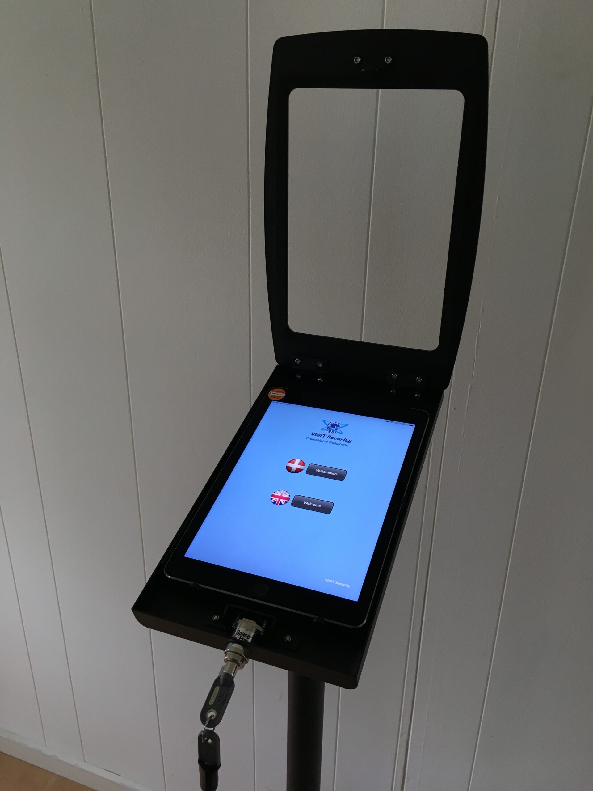 Example on iPad Security Frames and Layout VISIT Security ApS